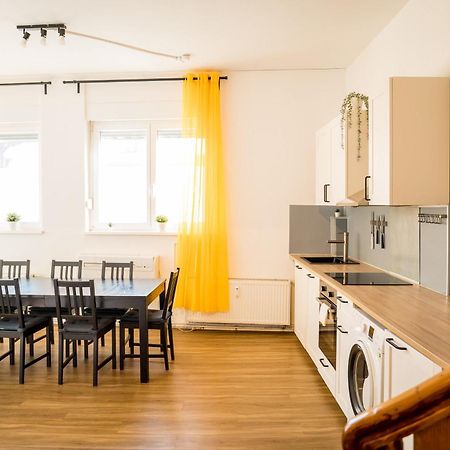 Three Bedroom Plus Big Kitchen Plus Selfcheckin Plus Street Parking เบอร์ลิน ภายนอก รูปภาพ